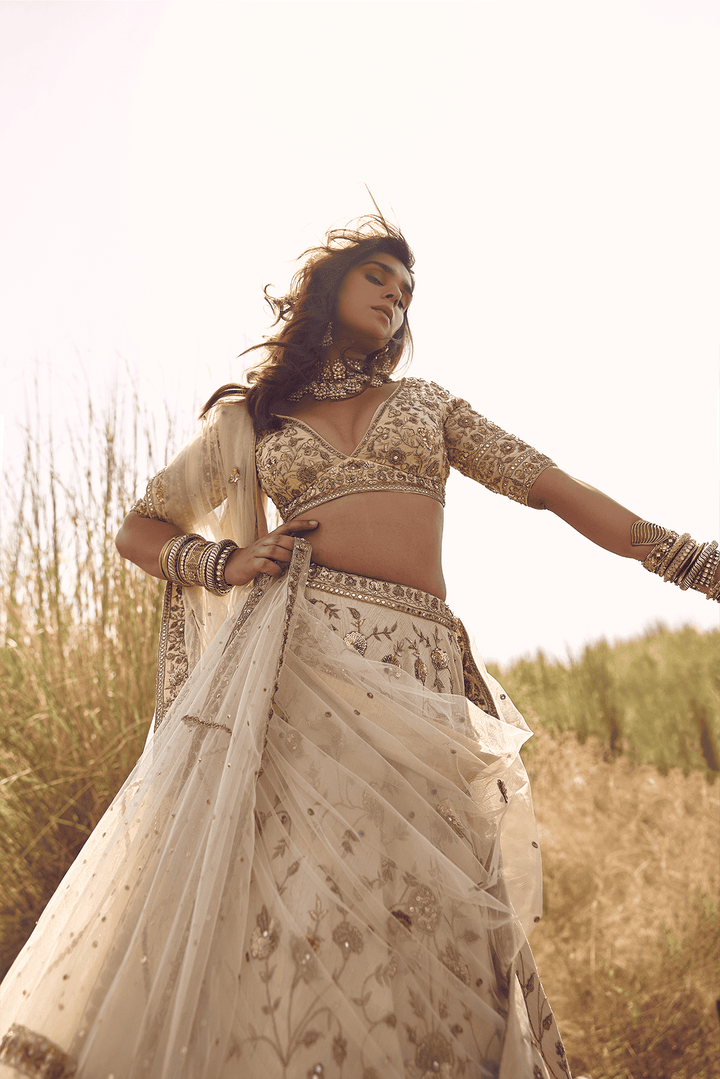 GOLD DABKA ZARDOZI JAAL BRIDAL LEHENGA WITH HEAVY BORDER