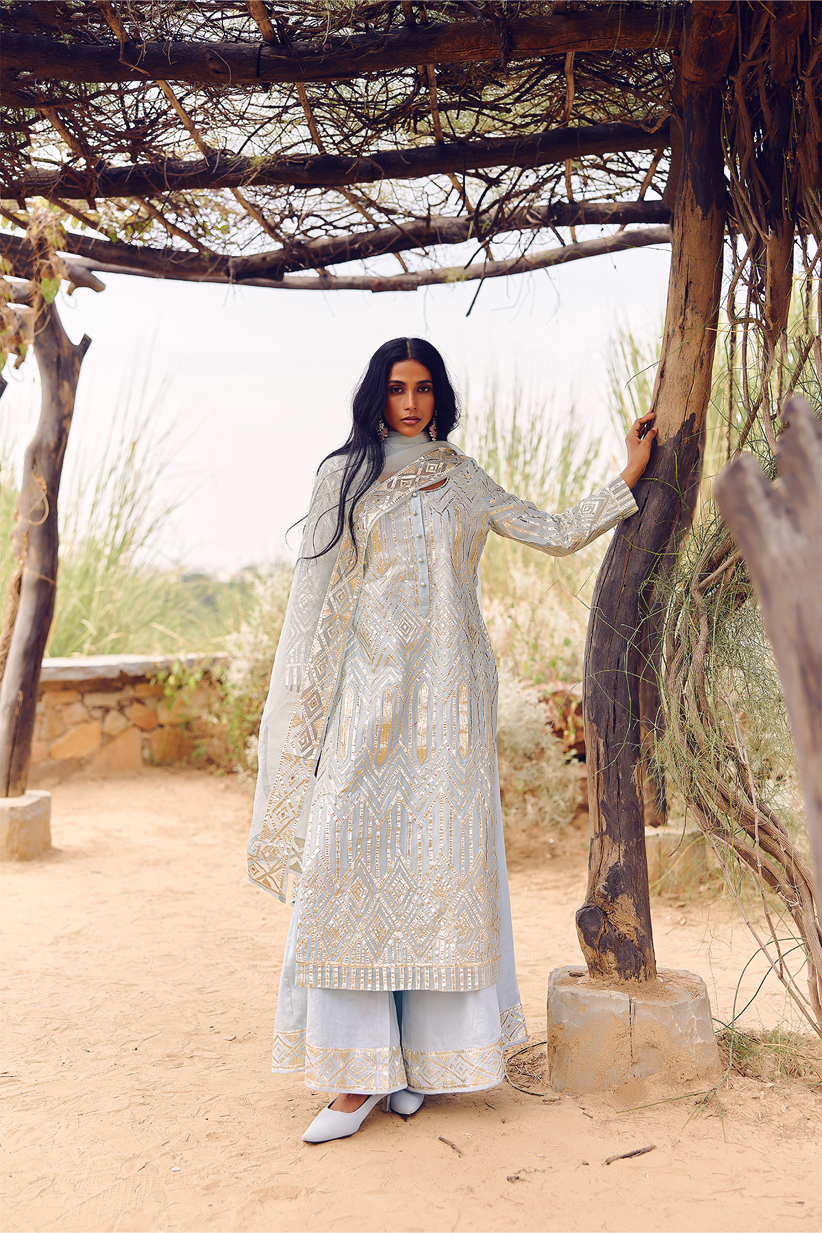 AQUA ZIM ZAM GOTA STRAIGHT SUIT