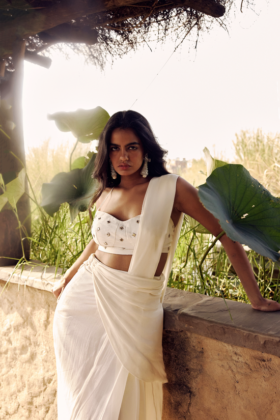 IVORY SHORT CAPE DRAPE SAREE