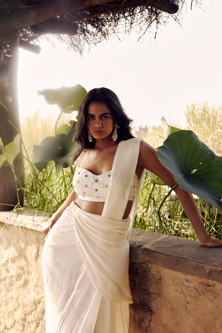 IVORY SHORT CAPE DRAPE SAREE