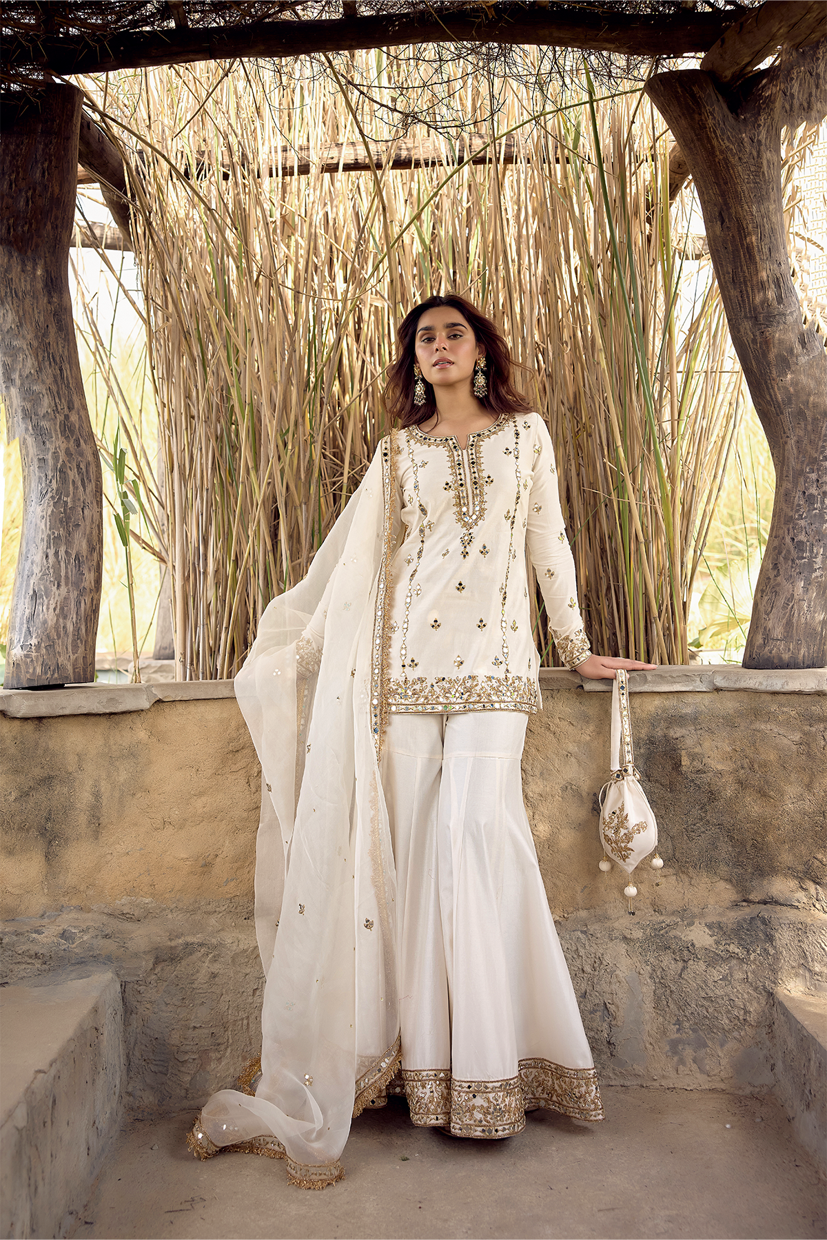IVORY MIRROR, DORI ZARDOZI SHARARA