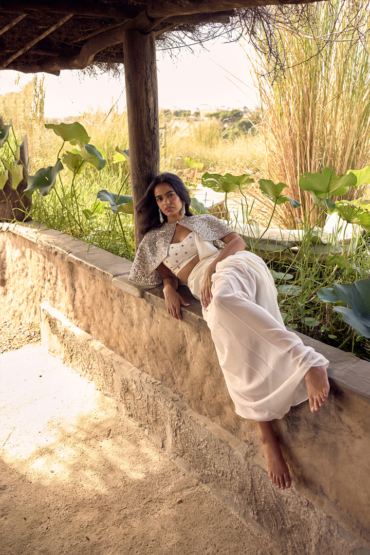 IVORY SHORT CAPE DRAPE SAREE
