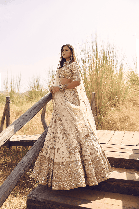 GOLD DABKA ZARDOZI JAAL BRIDAL LEHENGA WITH HEAVY BORDER