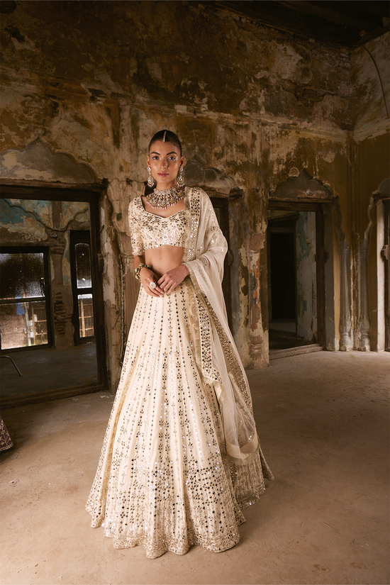 Aisha Lehenga